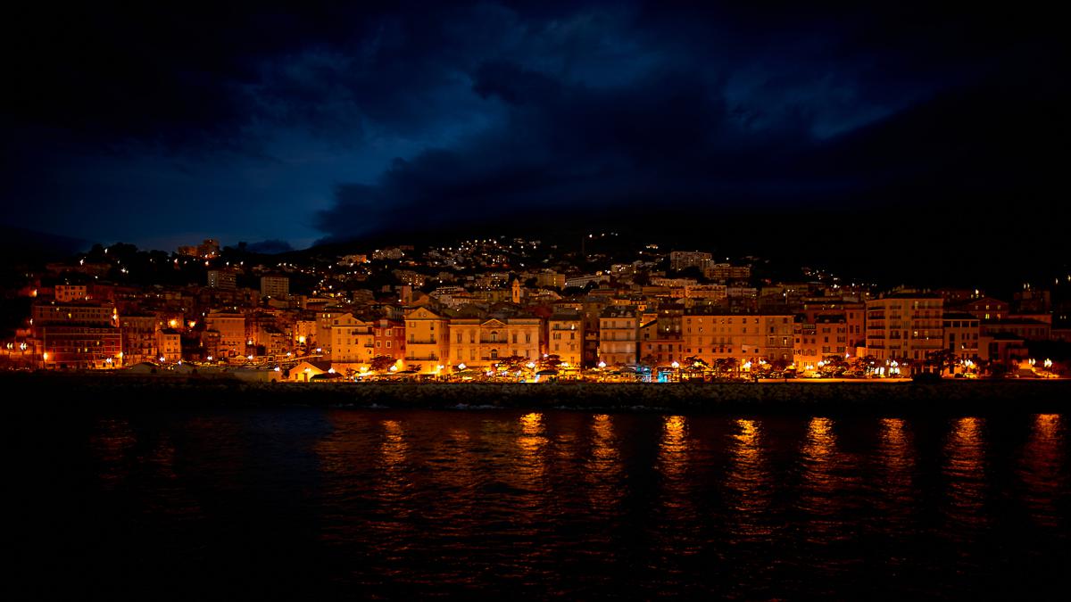 Bastia, entre ombre et lumière